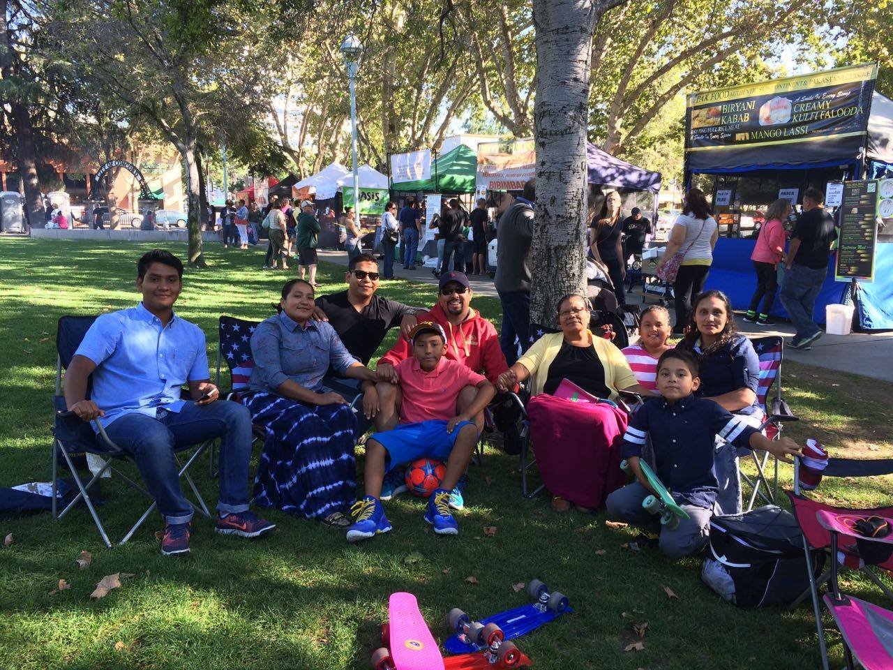 Salvadoreños en Los Ángeles, EEUU.: Entre el sacrificio, la esperanza y la nostalgia