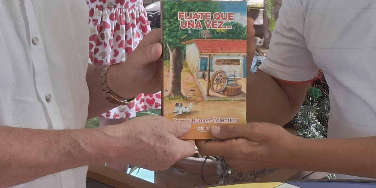 Tomás Romero Tolentino presentó “Fíjate que una vez…” en Santa Tecla