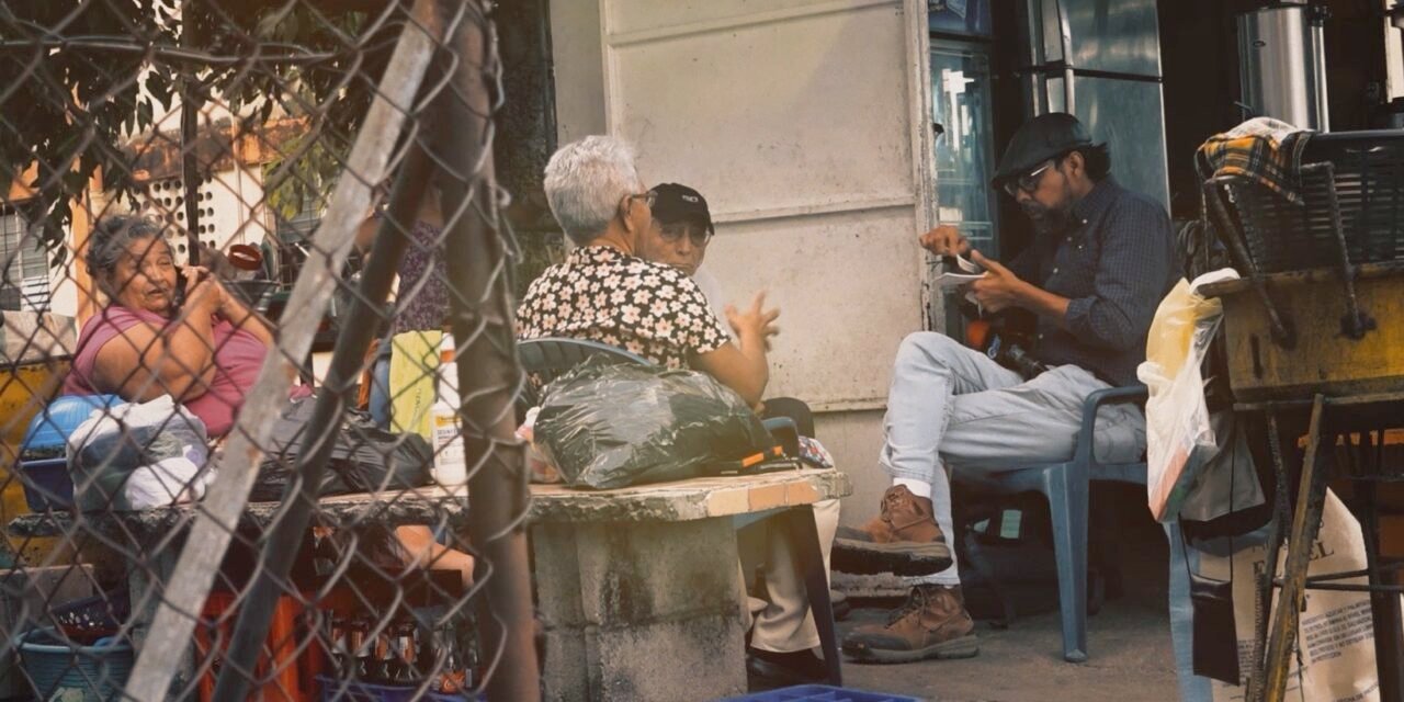 ECHAR CULATA: EL QUE AYUDA A SUBIR