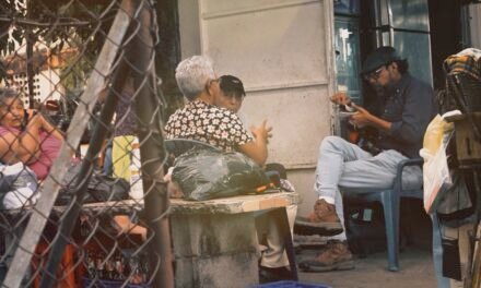 ECHAR CULATA: EL QUE AYUDA A SUBIR